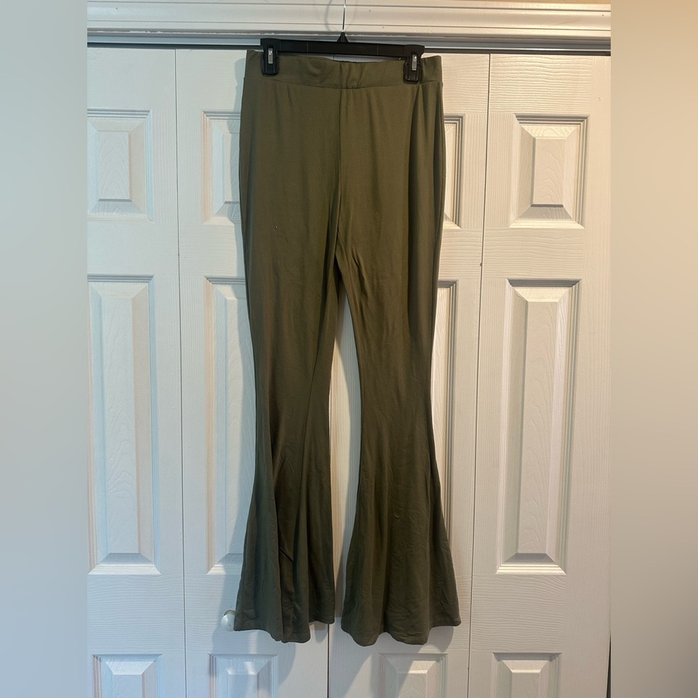 Rue21 Olive Flared Women's Leggings